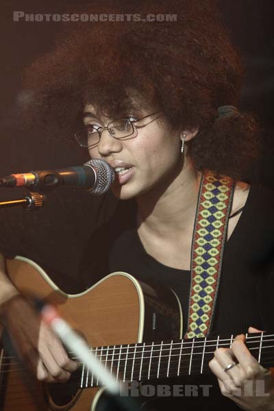 NNEKA - 2007-10-25 - PARIS - La Maroquinerie - 